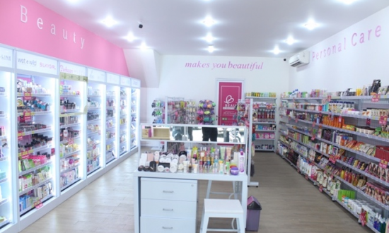 Tempat Skincare dan Kosmetik Termurah